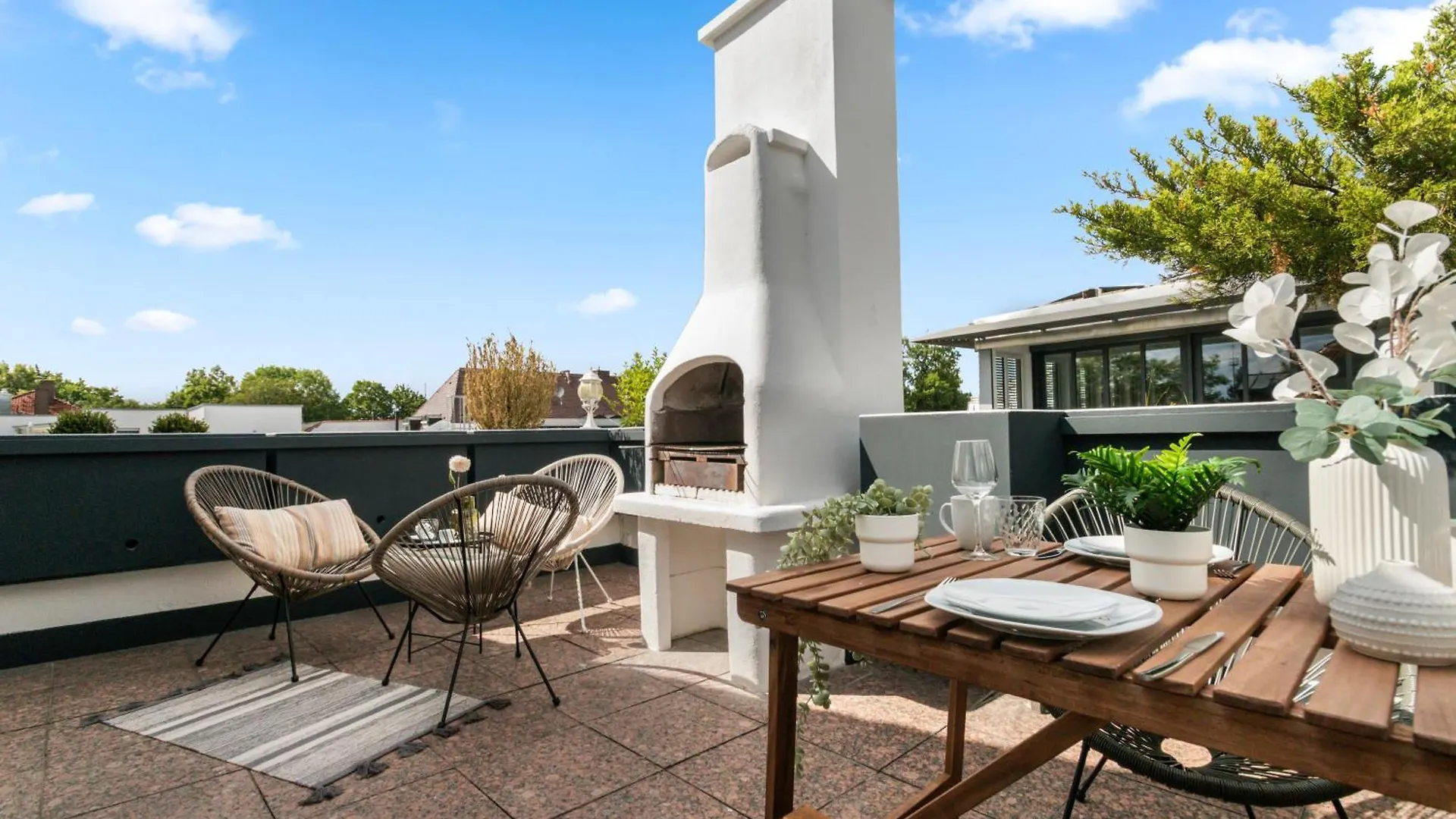Flatista Homes - Penthouse With Rooftop Gym contacts