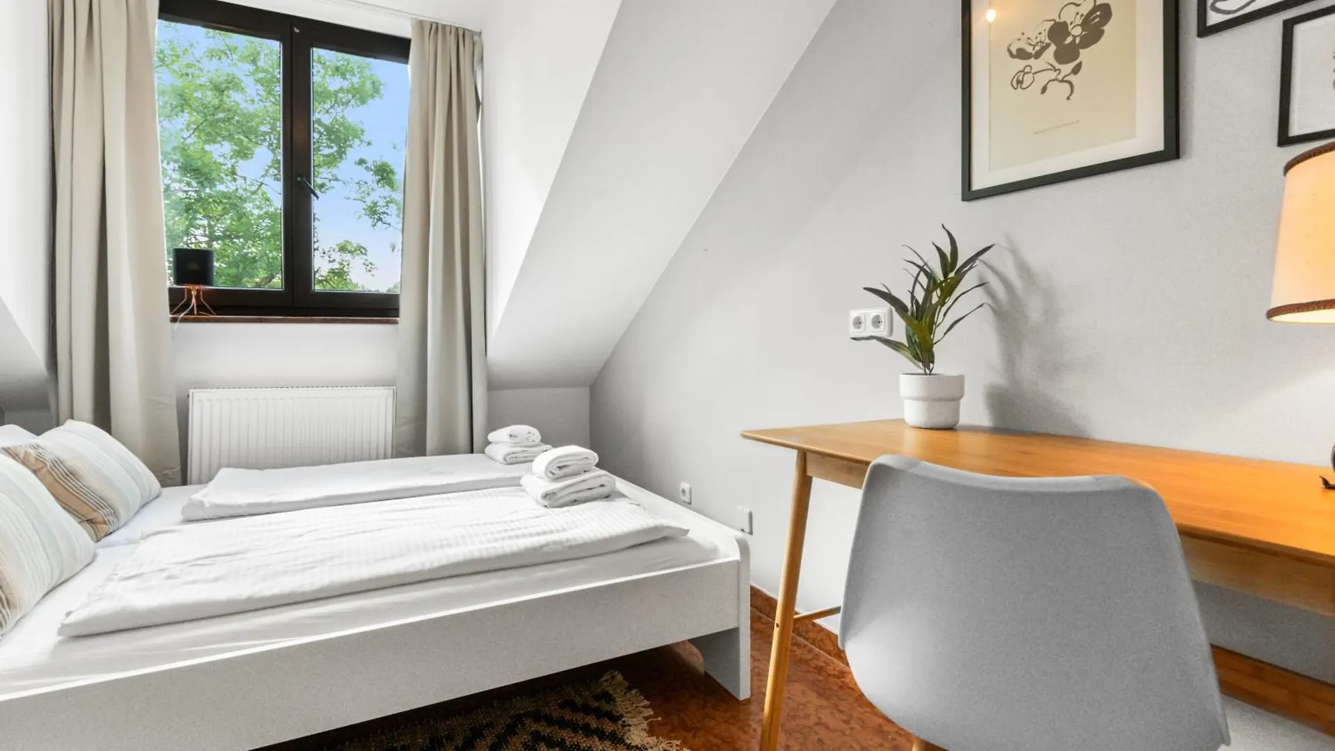 Flatista Homes - Penthouse With Rooftop Gym Munich 0*,  Germany