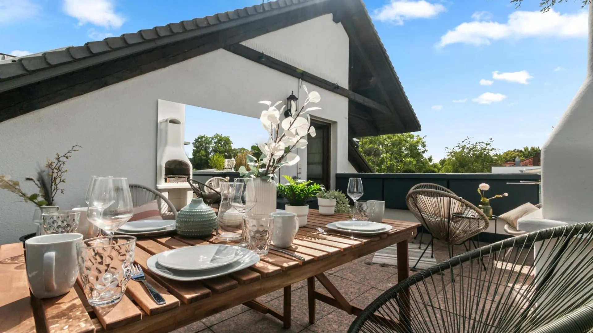 Flatista Homes - Penthouse With Rooftop Gym Munich Apartment