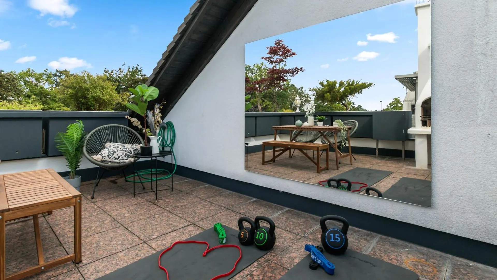 Flatista Homes - Penthouse With Rooftop Gym Munich